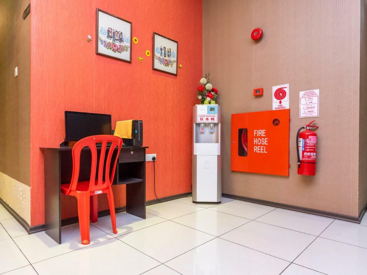 Remember Hotel Bukit Gambir Екстериор снимка