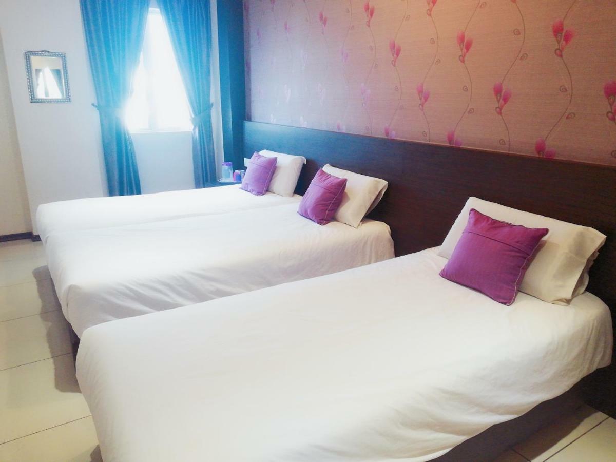 Remember Hotel Bukit Gambir Екстериор снимка