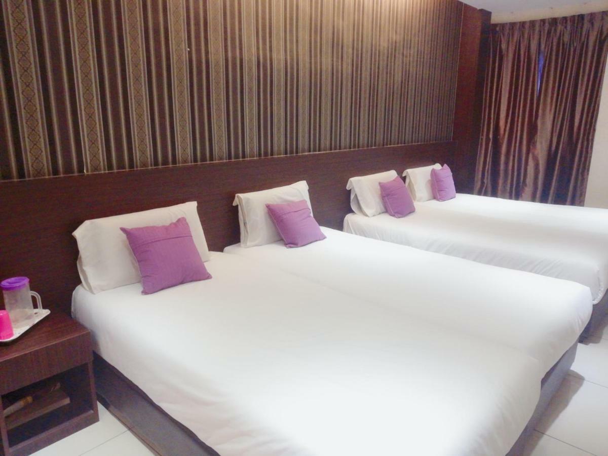 Remember Hotel Bukit Gambir Екстериор снимка